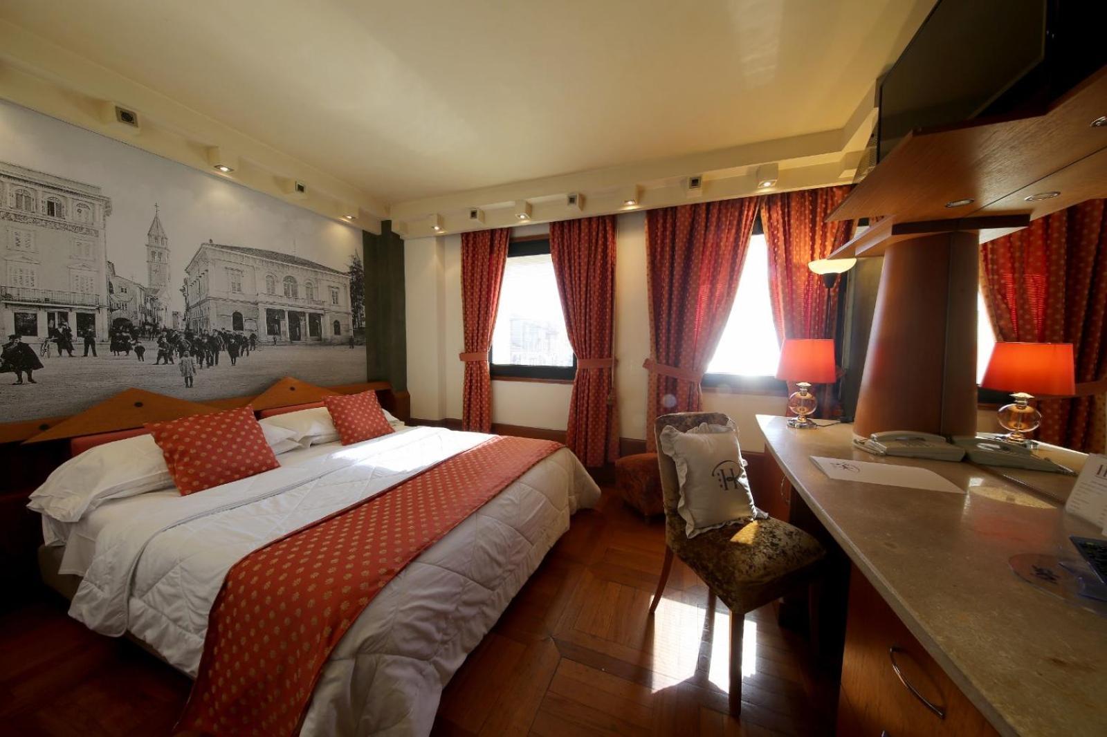 Hr Hotel Monfalcone Exterior photo