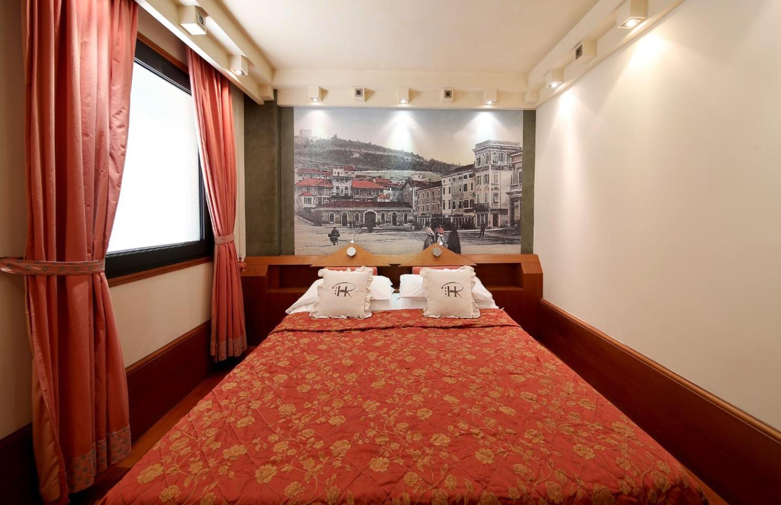 Hr Hotel Monfalcone Exterior photo