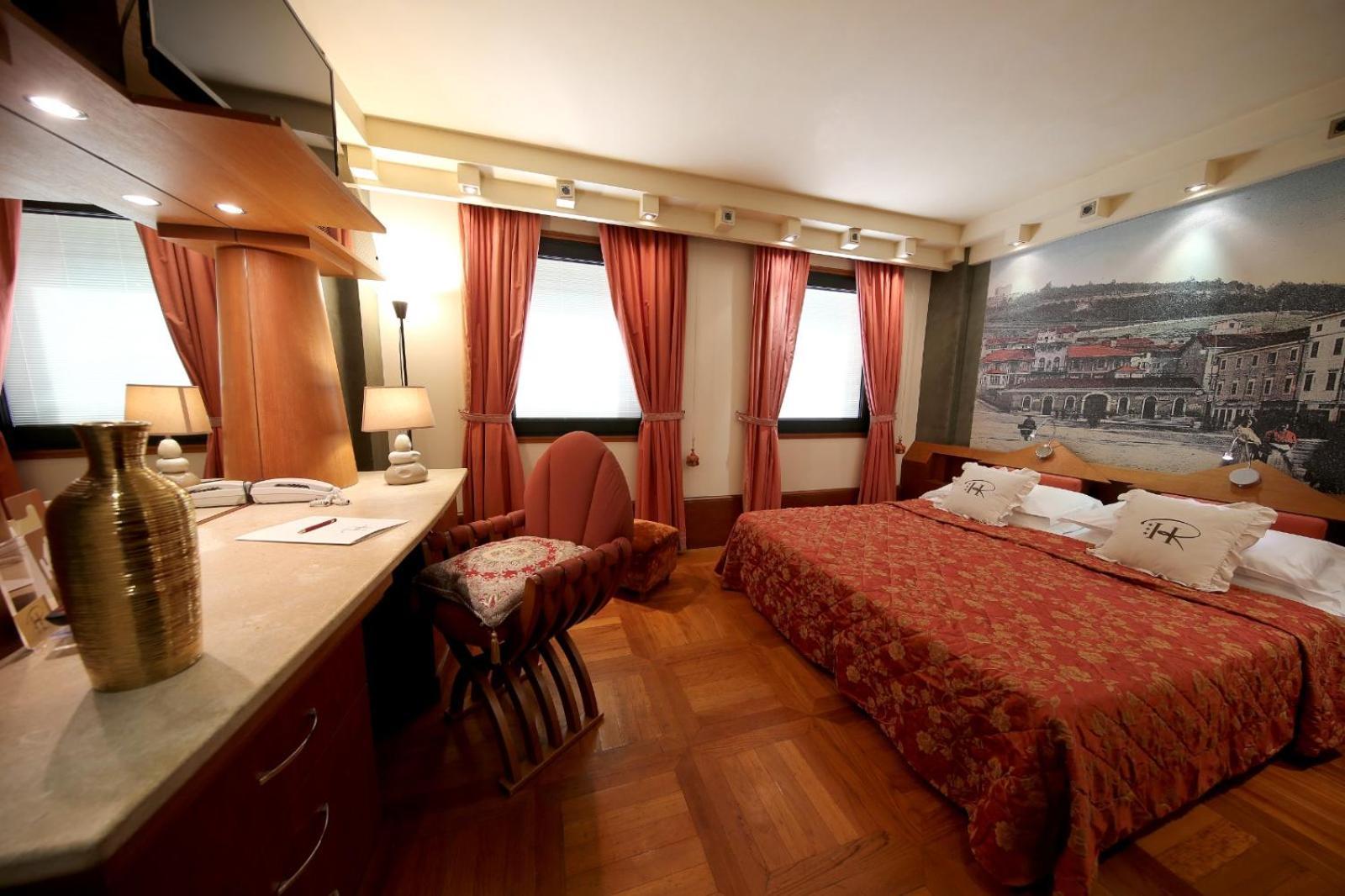 Hr Hotel Monfalcone Exterior photo