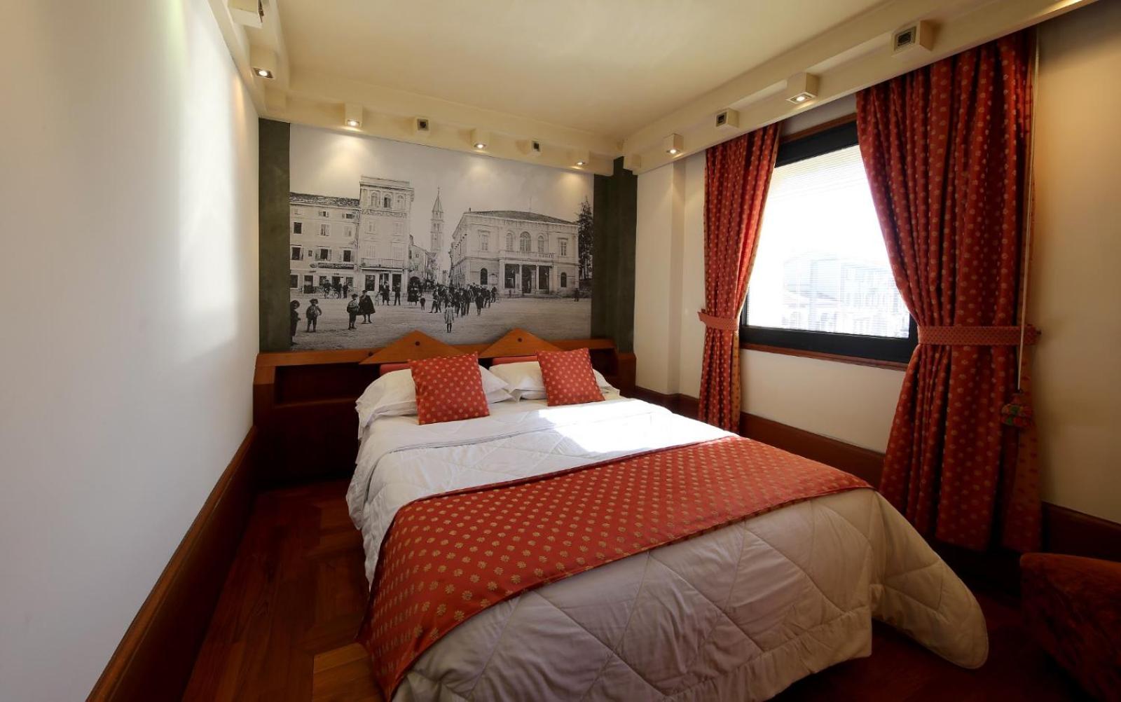 Hr Hotel Monfalcone Exterior photo
