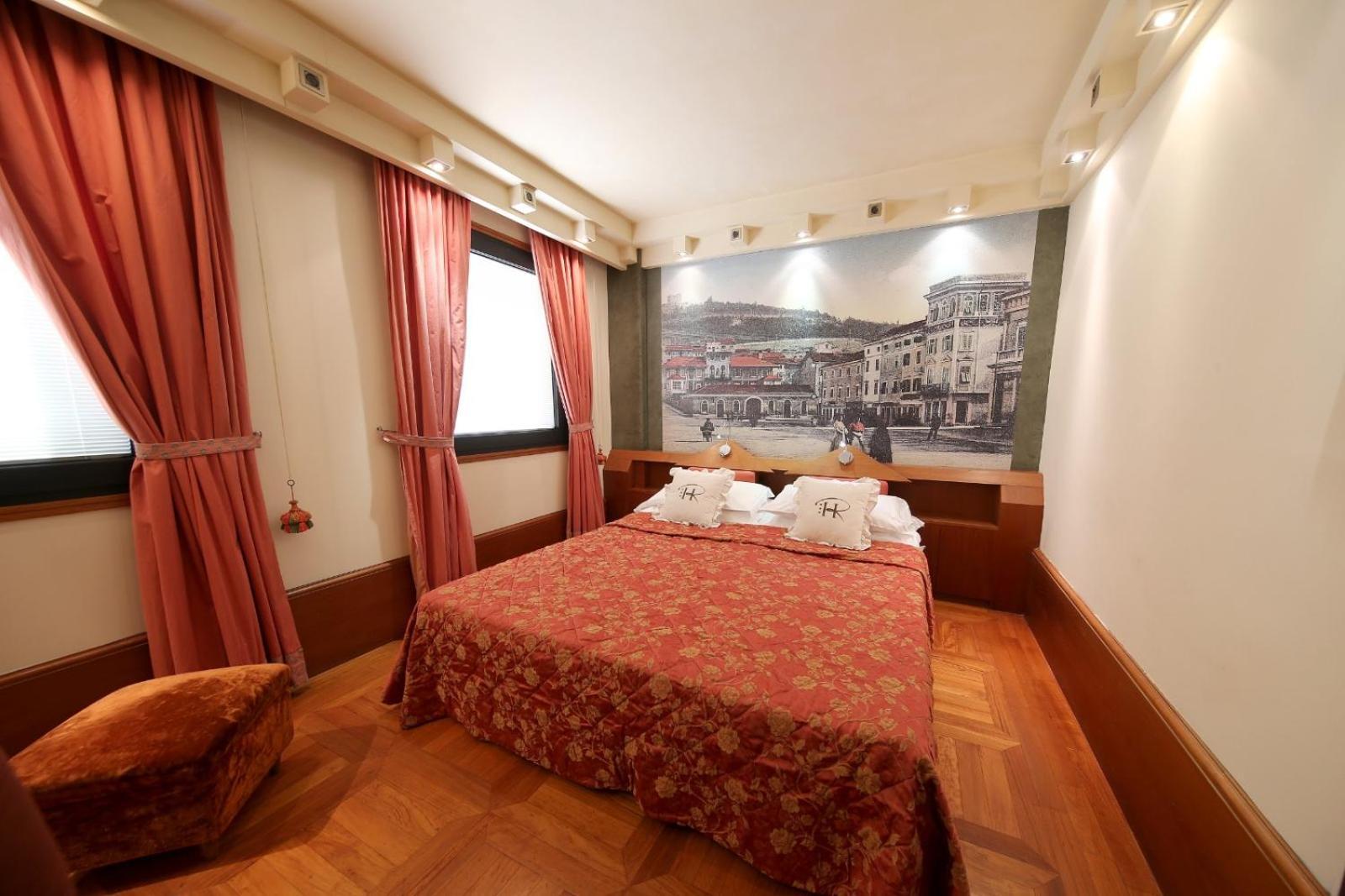 Hr Hotel Monfalcone Exterior photo