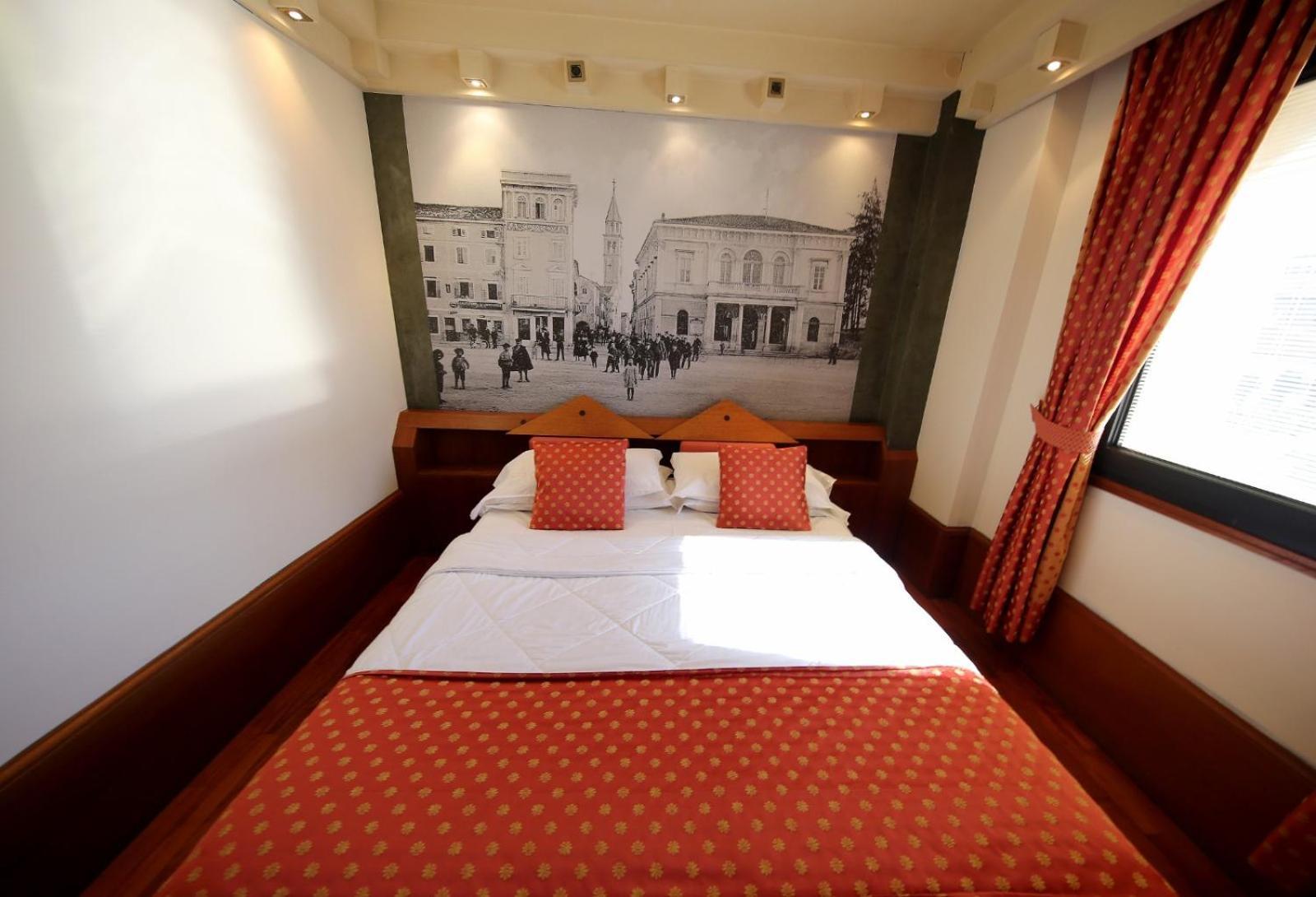 Hr Hotel Monfalcone Exterior photo