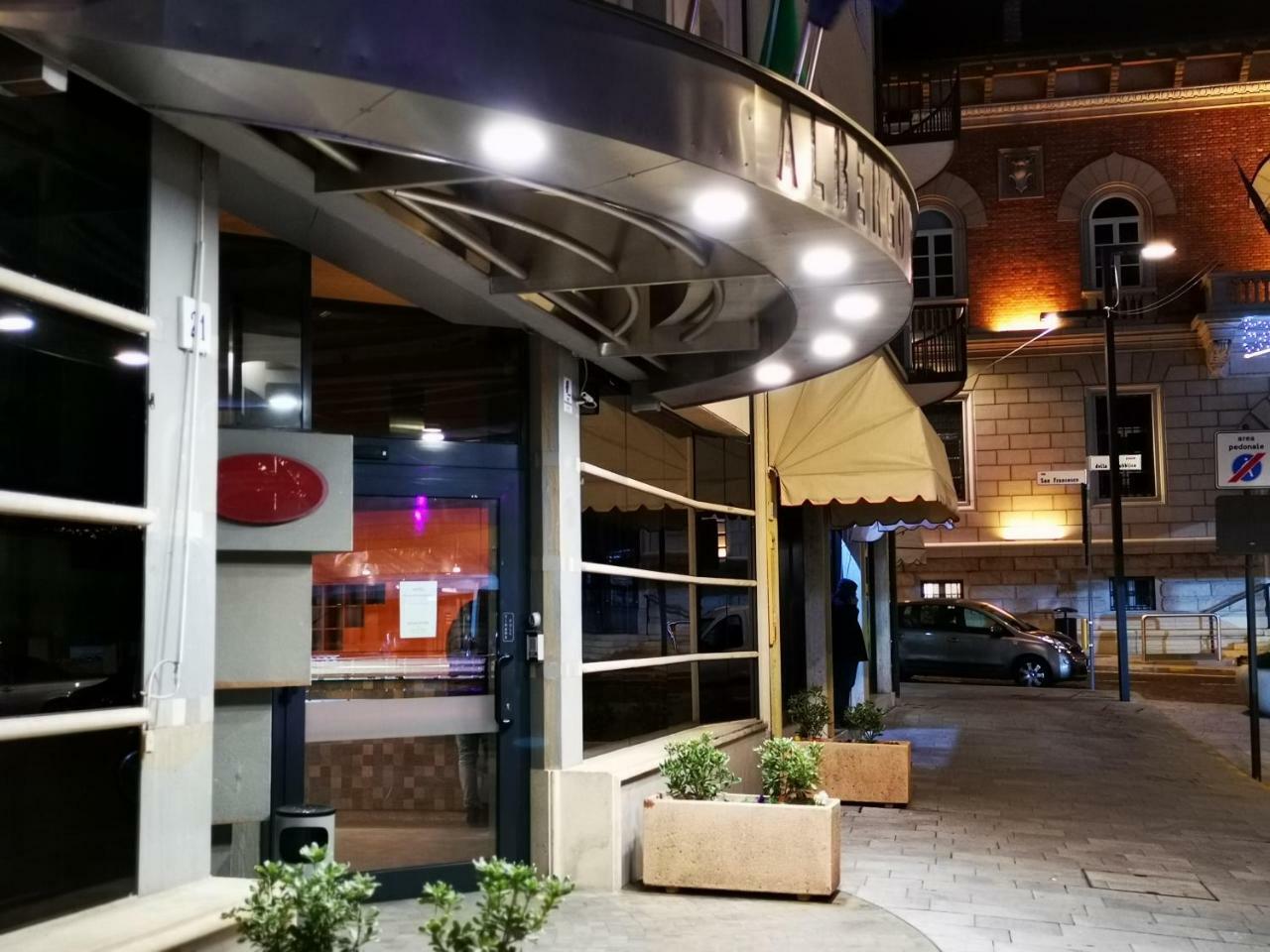 Hr Hotel Monfalcone Exterior photo